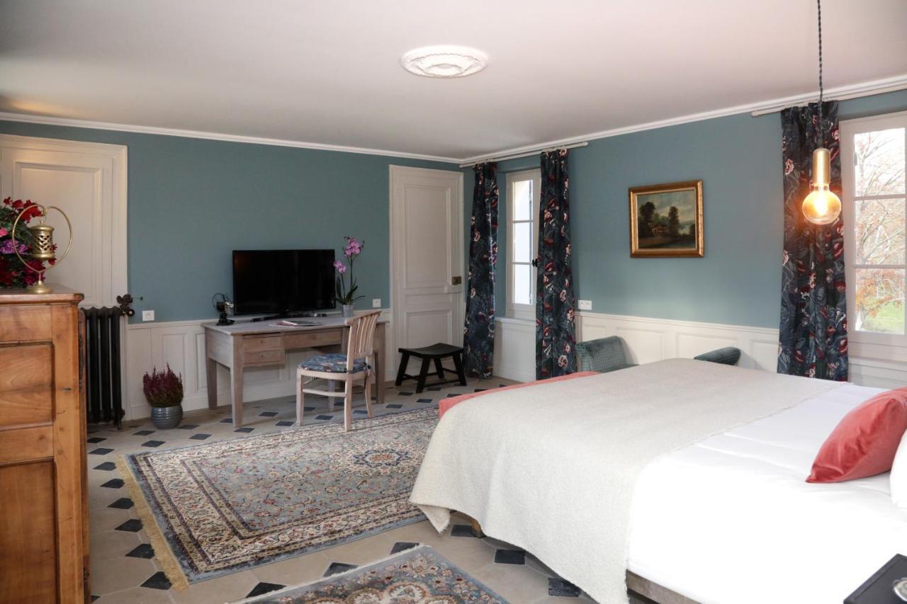 ル・プレシ・ルザルシュ Domaine Du Plessis Bed & Breakfast エクステリア 写真