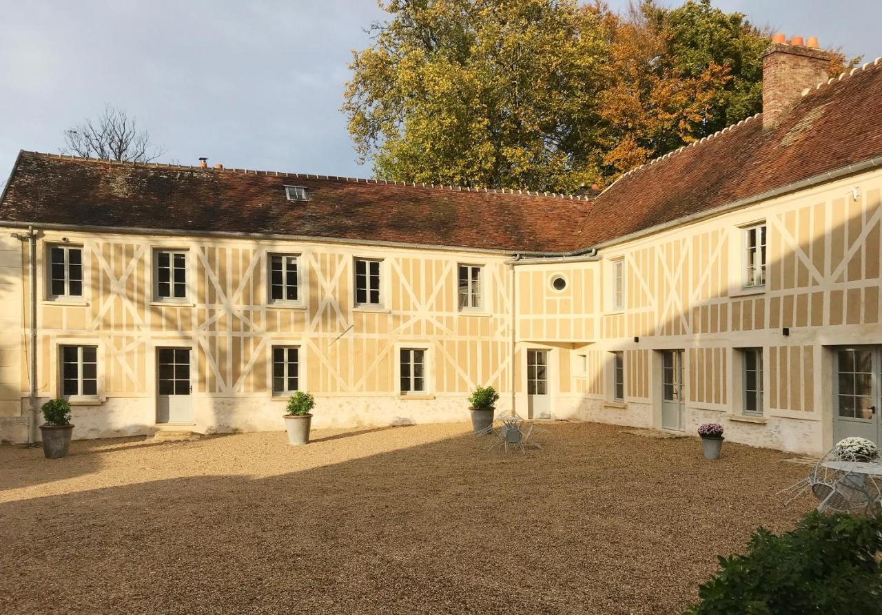 ル・プレシ・ルザルシュ Domaine Du Plessis Bed & Breakfast エクステリア 写真