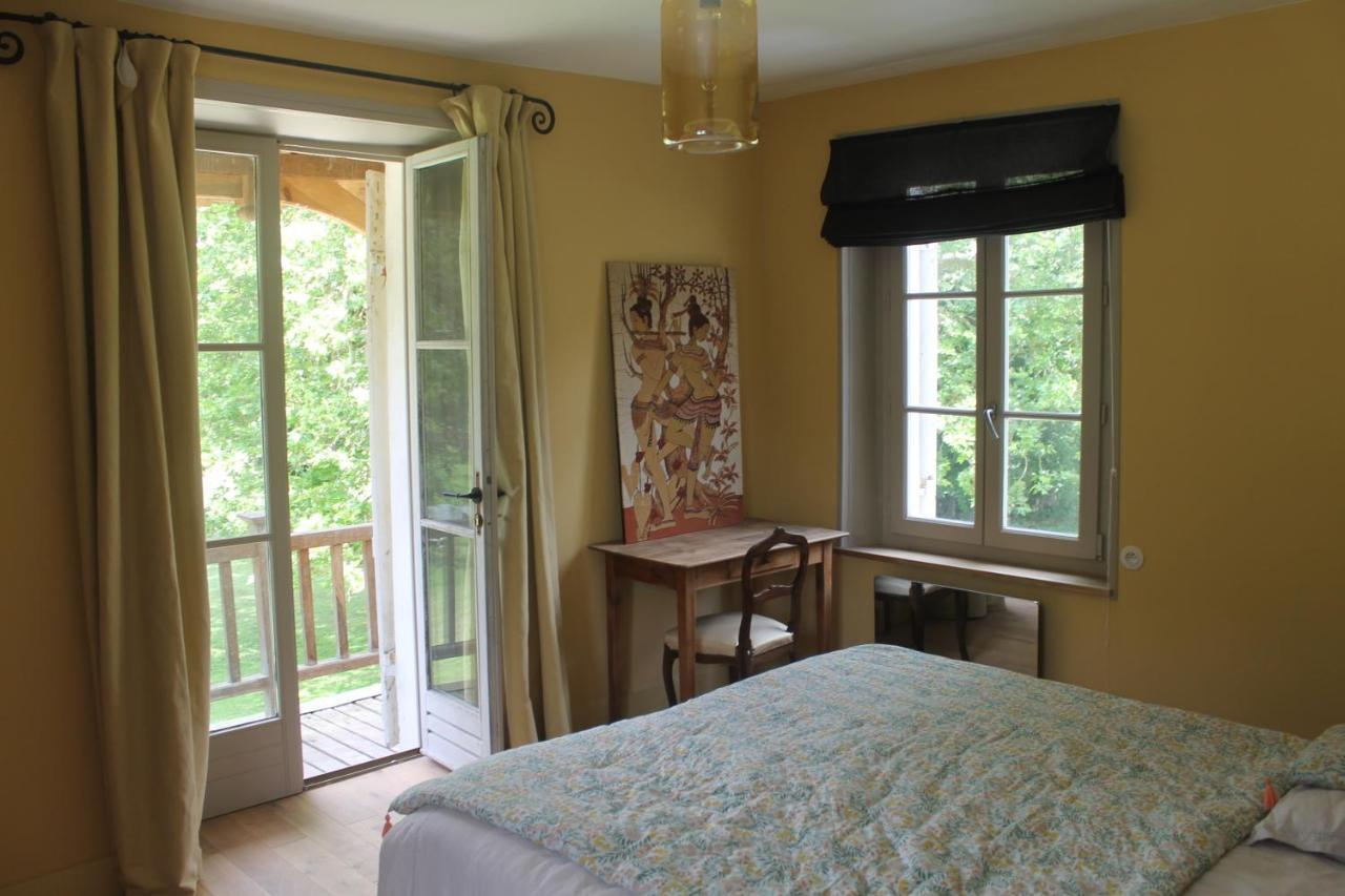 ル・プレシ・ルザルシュ Domaine Du Plessis Bed & Breakfast エクステリア 写真
